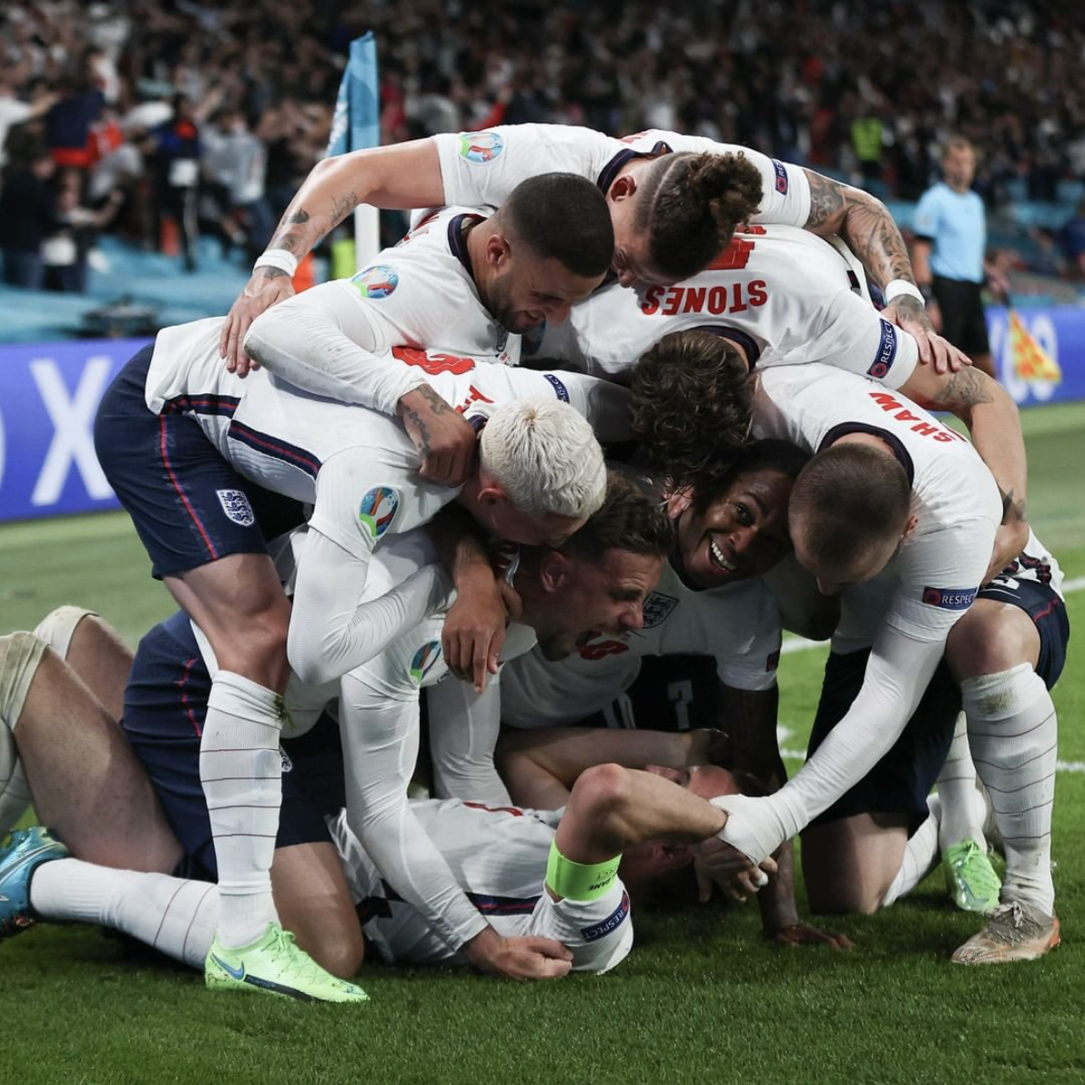 Сборная Англии впервые выходит в финал ЕВРО