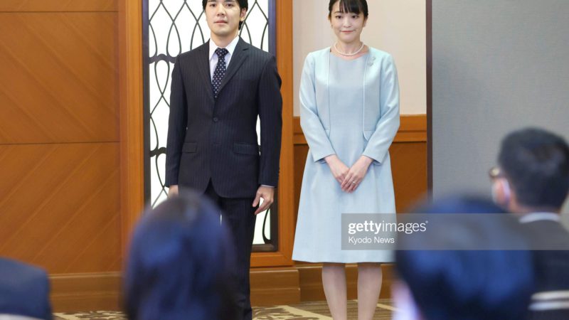 Брак не по расчету: японская принцесса отказалась от титула ради любви