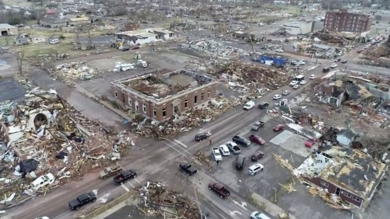 Торнадо в Кентукки: самый разрушительный смерч в истории США
